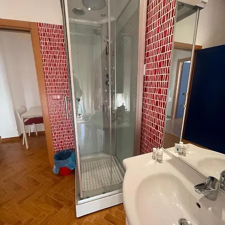 Casina Dei Marsi Bed & Breakfast 2*