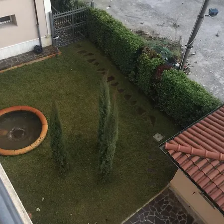 Casina Dei Marsi Couette-café Avezzano