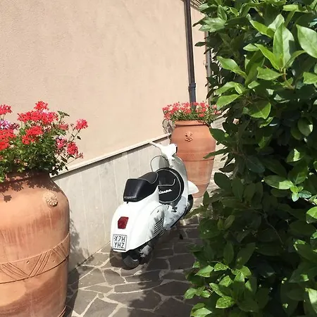 Couette-café Casina Dei Marsi 3*